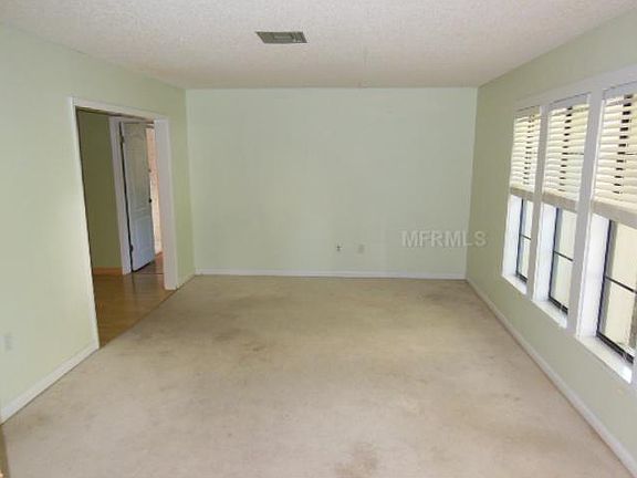 4th image of 1501 Kenlyn Dr