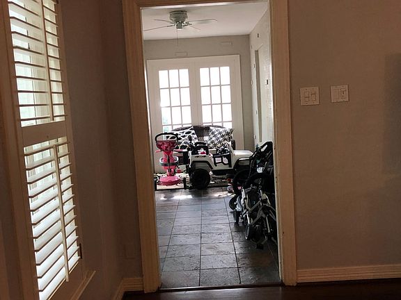 2nd image of 4509 Emerson Ave #B