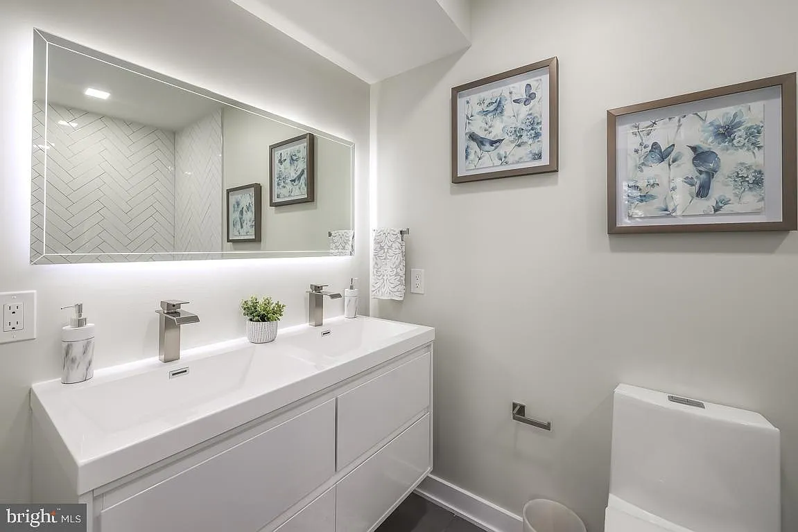 2 bed, 810 sqft, $2,950 — Photo 4
