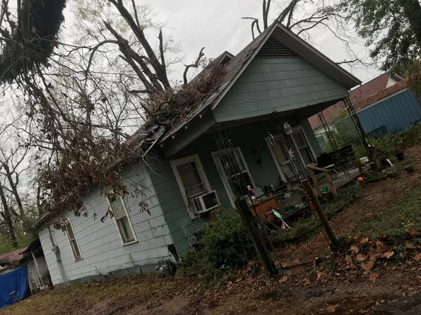 1505 Holloway Dr, Pineville, LA 71360