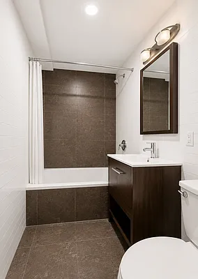 Bathroom, photo 2