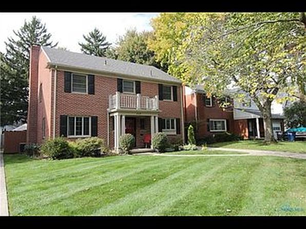 2433 Densmore Dr