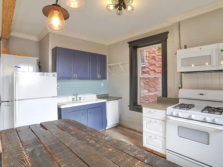 388 Baldwin Ave #2 — Photo 3