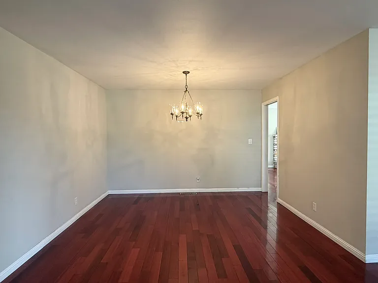 3695 Sanford St — Photo 12