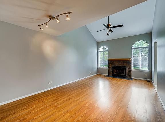3rd image of 448 Canterbury Dr #12D