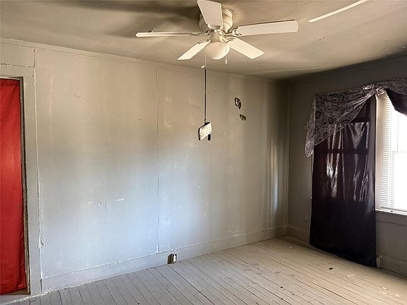 5th image of 1109 Pecos St