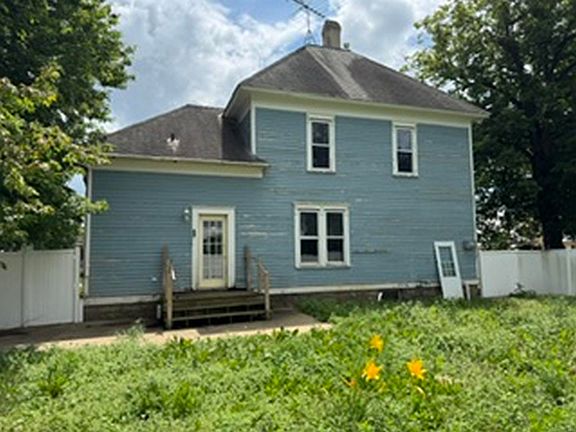 4th image of 1671 468th St