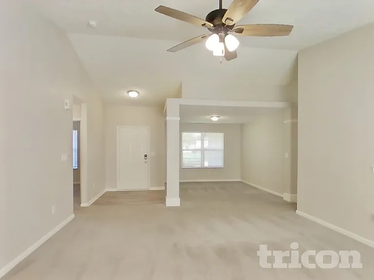 2497 Foxtail Dr — Photo 3
