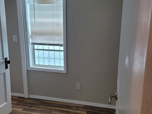 4th image of 1131 Holden Ave #1