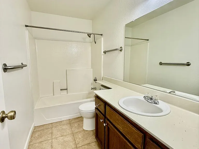 8208 Charlotte Ave — Photo 7
