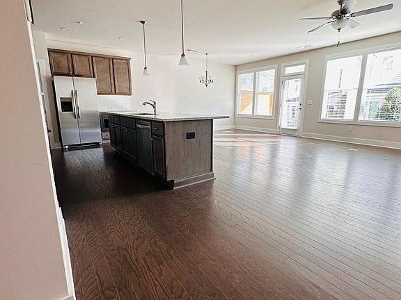 5th image of 1247 Winterhaven Dr #1247