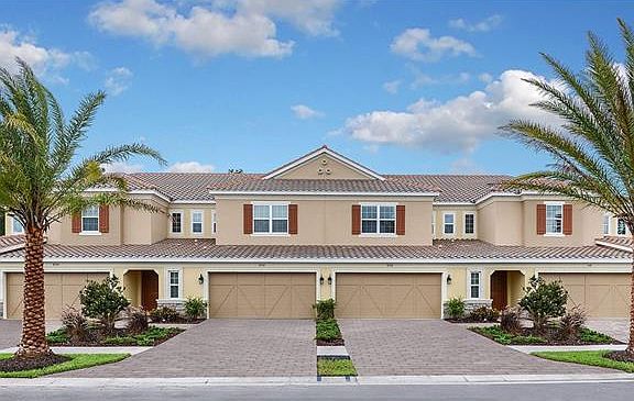 3rd image of 8751 Terracina Lake Dr #4