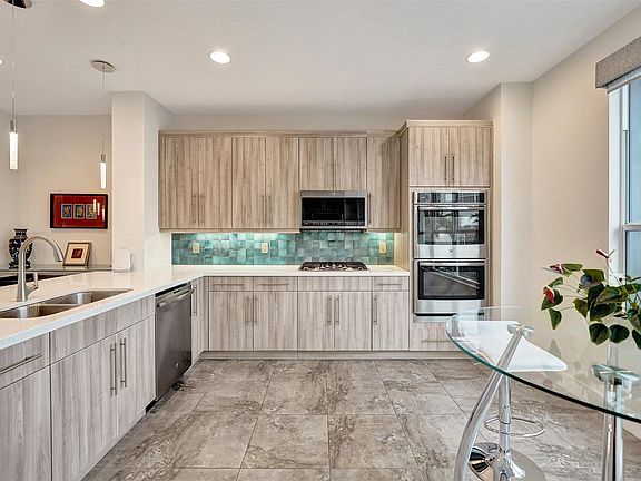 3rd image of 2900 NE 12th Terrace #19