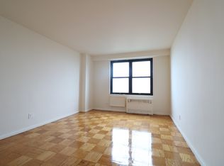 1 Beach 105th St APT 3T, Rockaway Park, NY 11694