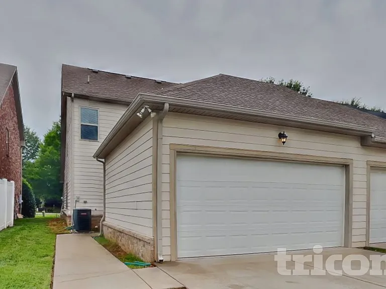 2153 Cason Ln — Photo 18