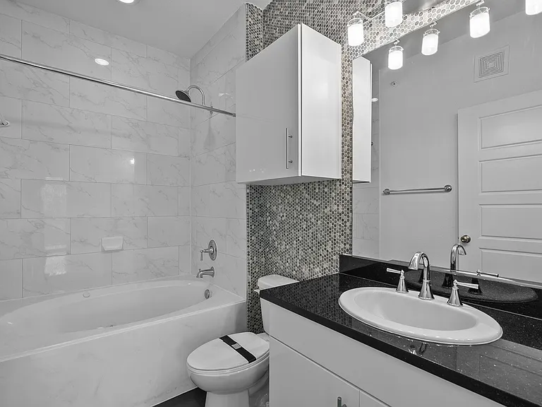 Floor Plan 4 Luxury Bathroom | Apartments In Conroe TX | The Towers Woodland Floor Plan 4 Luxury Bathroom | Apartments In Conroe TX | The Towers Woodland
