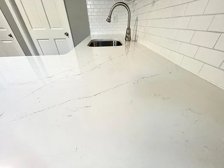 2045 W 38th St #D — Photo 7