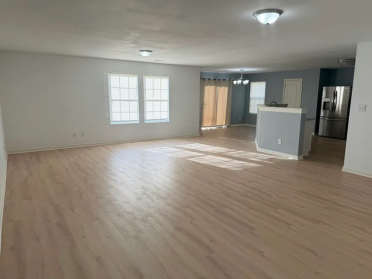 2500 First Hill Cir SW — Photo 2