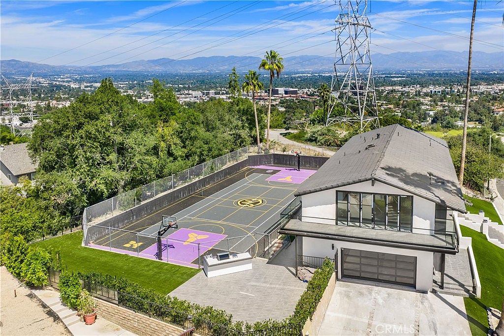 ANZU　① 18827 Edleen Dr, Tarzana, CA 91356 | MLS #SB26045087 | Zillow