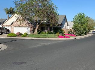 3137 N Cajun Cir, Hanford, CA 93230
