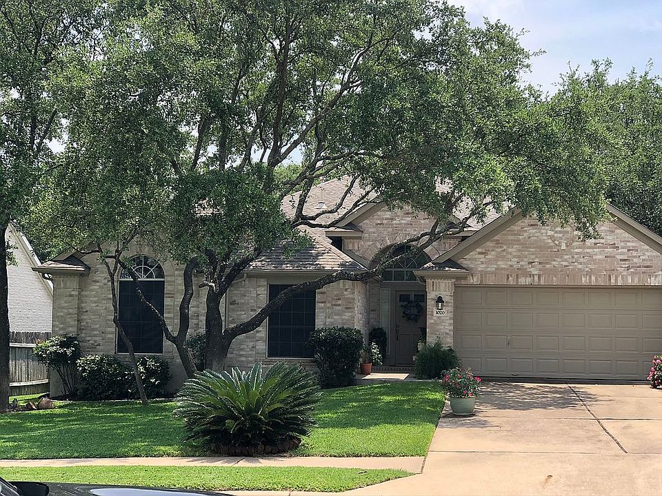 2nd image of 1020 Savanna Ln