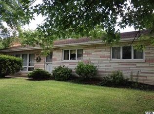 902 Cedars Rd, Lewisberry, PA 17339