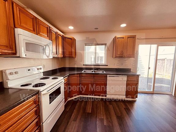 2nd image of 4536 S Puget Sound Ave #A