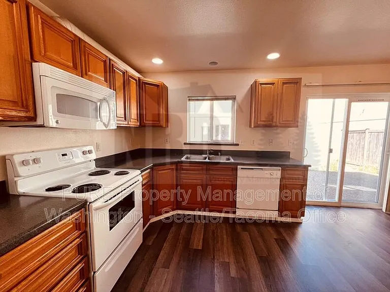 4536 S Puget Sound Ave #A — Photo 2
