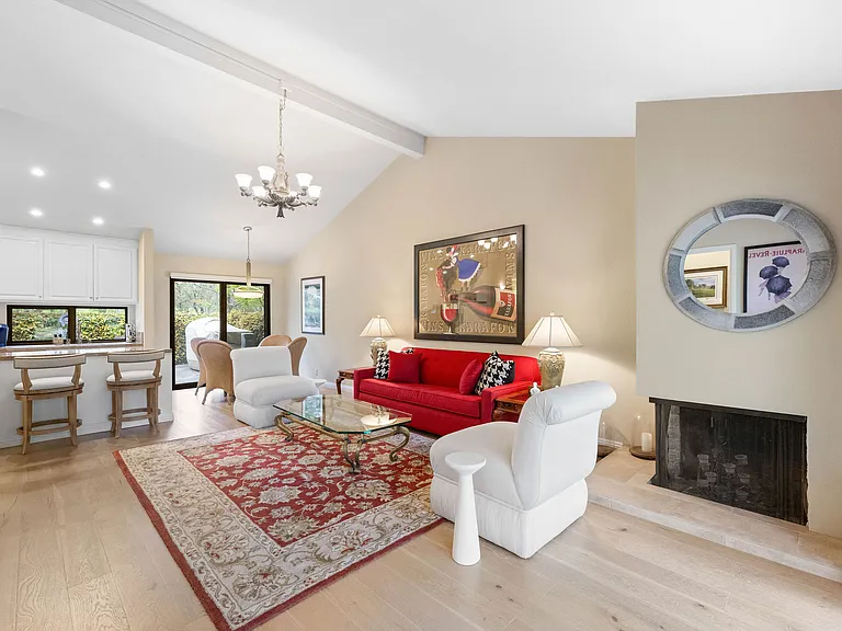 33 Fairway Dr — Photo 5