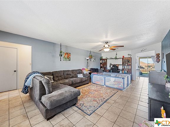 2nd image of 4001 Roundrock Dr