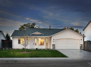 1921 Newhaven St, Caldwell, ID 83607