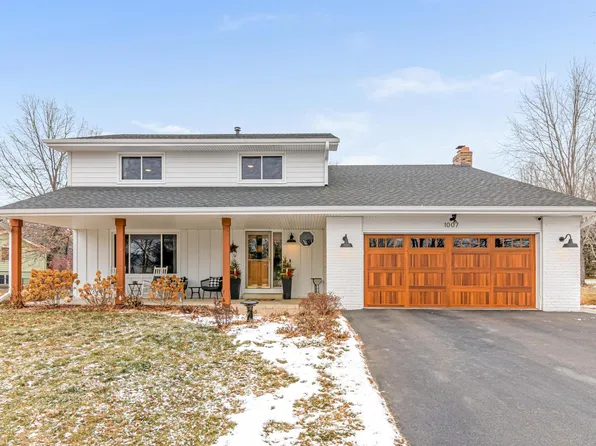 1007 Cross Rd, Eagan, MN 55123