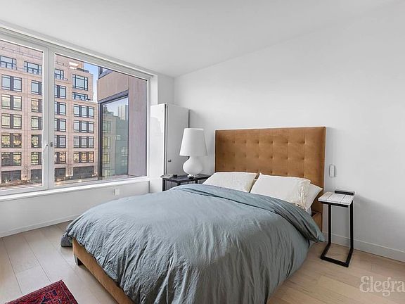 5th image of 450 Washington St #1001