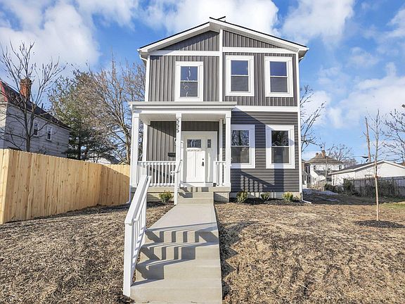 4th image of 555 Lilley Ave