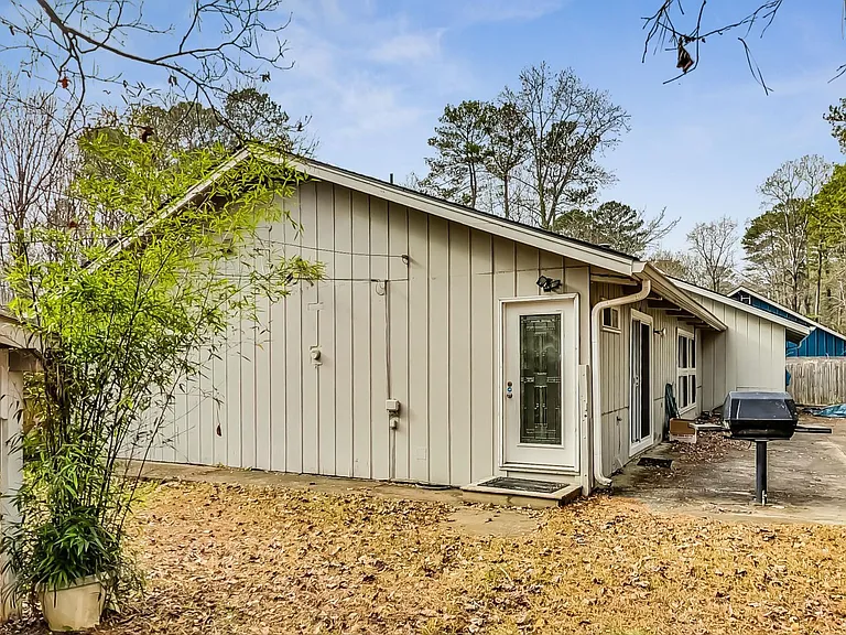 3121 Lynnray Dr — Photo 29