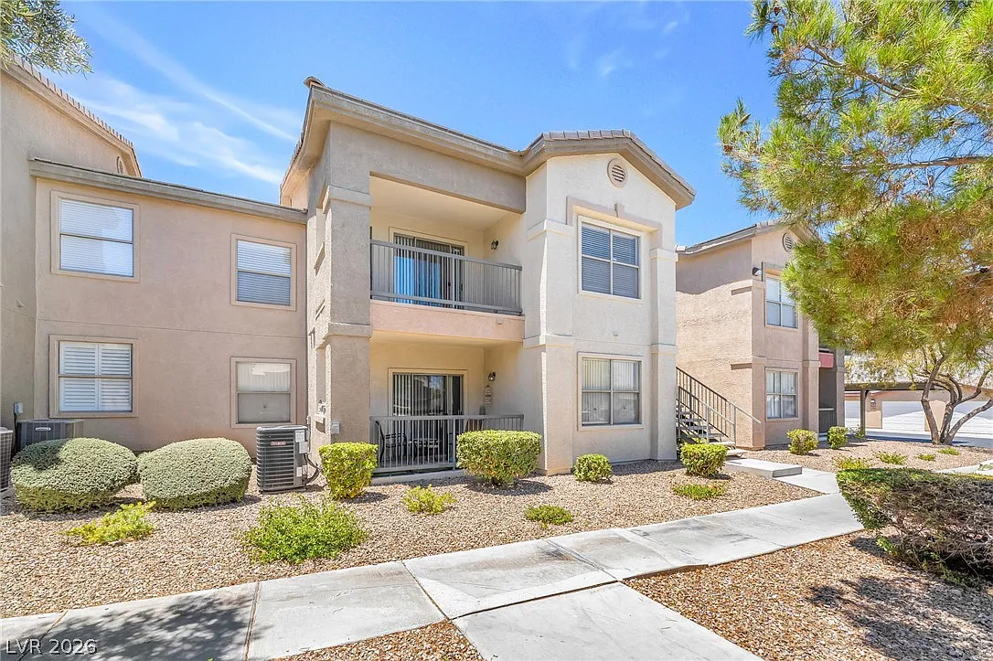 2 bed, 2.0 bath, 1036 sqft, $1,475 — Photo 1
