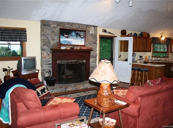 5th image of 423 Grouse Thicket Ln #238