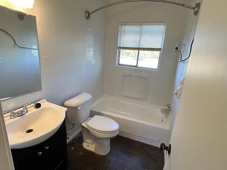 10720 E Reno Ave — Photo 7