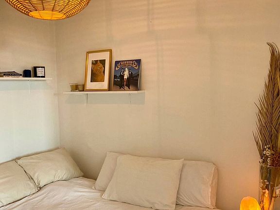 3rd image of 160 Bedford Ave APT 4R