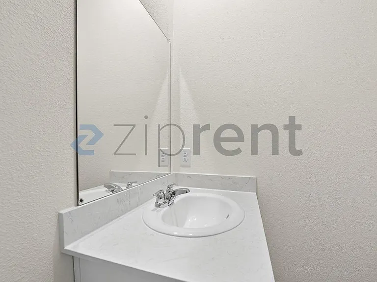 1317 Kennedy Rd — Photo 21