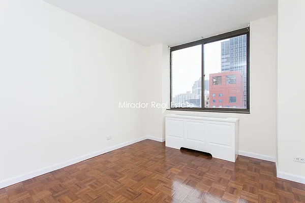 Rented by Mirador Real Estate | media 22