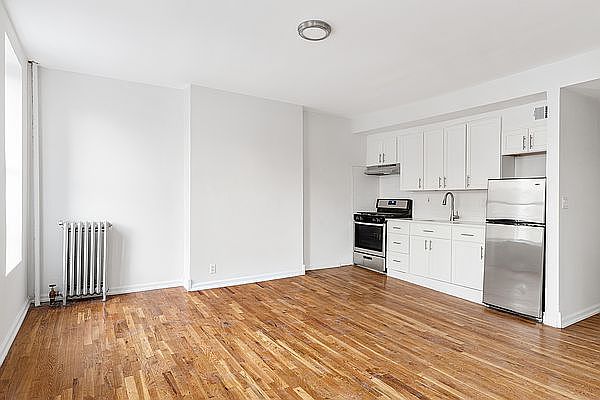1st image of 306 Gates Ave APT 2