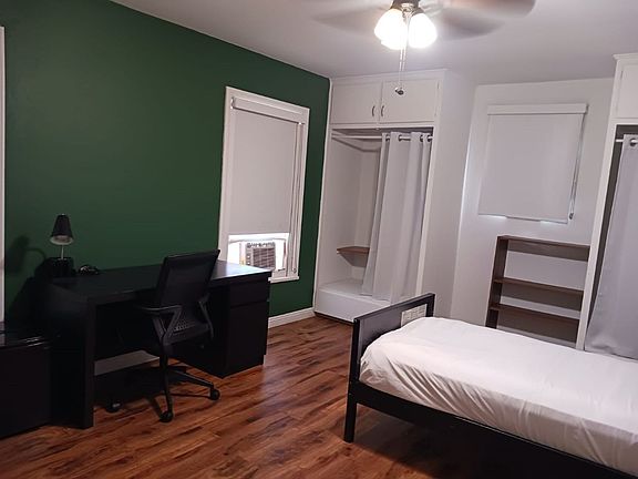 2nd image of 515 Landfair Ave #1