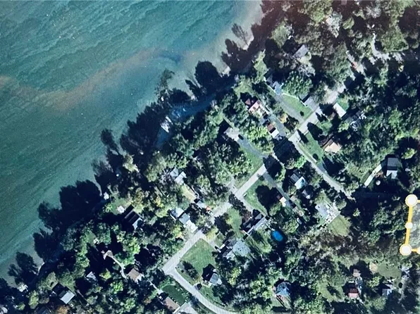 Chestnut Ln #1, Angola, NY 14006