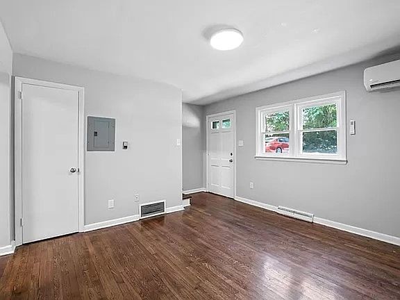4th image of 701 F St #705