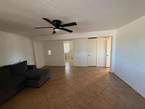 4th image of 2150 W Missouri Ave APT 109