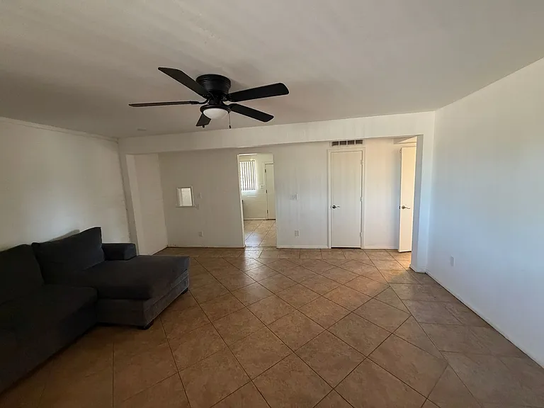 2150 W Missouri Ave #109 — Photo 4