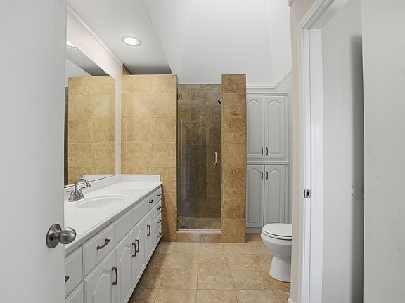 5th image of 5100 Verde Valley Ln APT 114