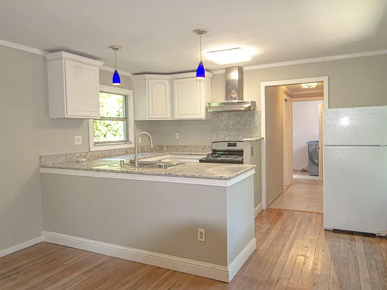 409 Cleveland Ave — Photo 15