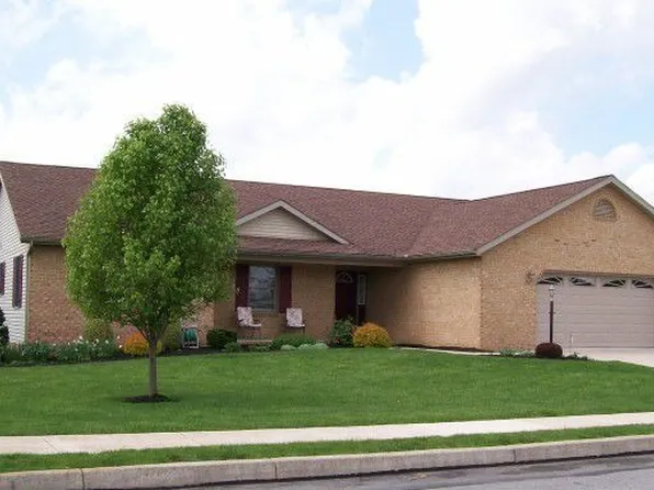 60 Parkwood Dr #53, Greencastle, PA 17225